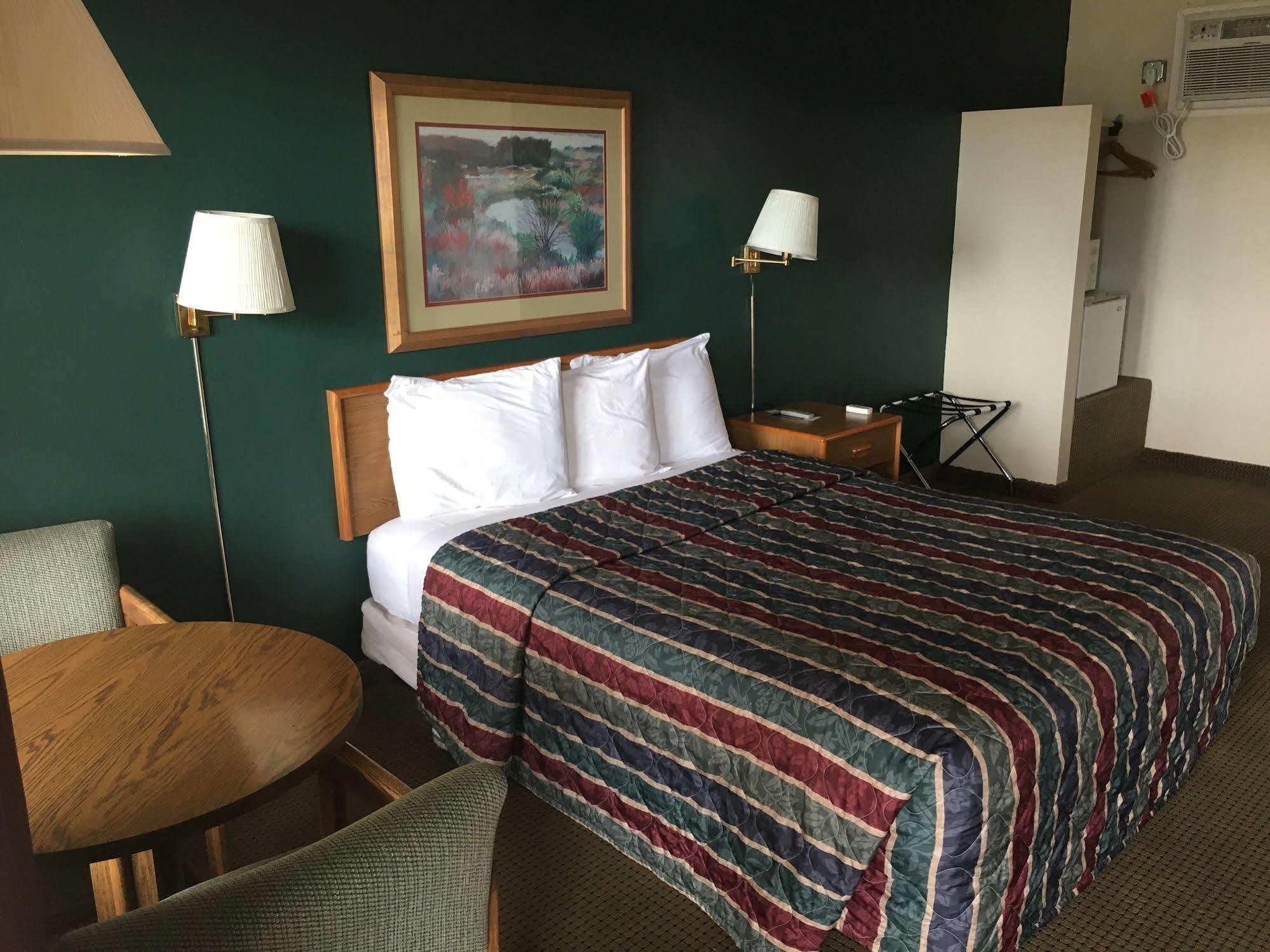 The Monticello Inn Екстер'єр фото